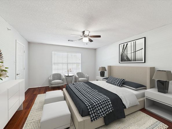 12681 Rip Van Winkle Drive 32, Houston TX 77024