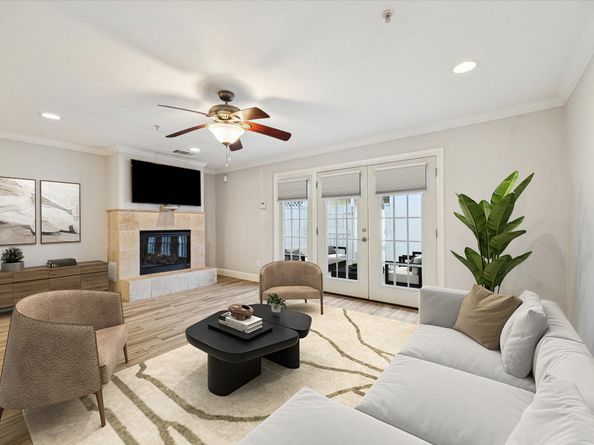 12681 Rip Van Winkle Drive 32, Houston TX 77024