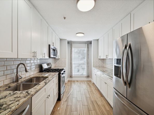 12681 Rip Van Winkle Drive 32, Houston TX 77024