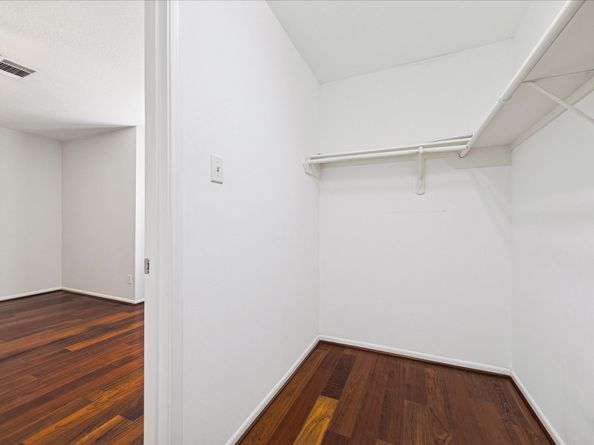 12681 Rip Van Winkle Drive 32, Houston TX 77024