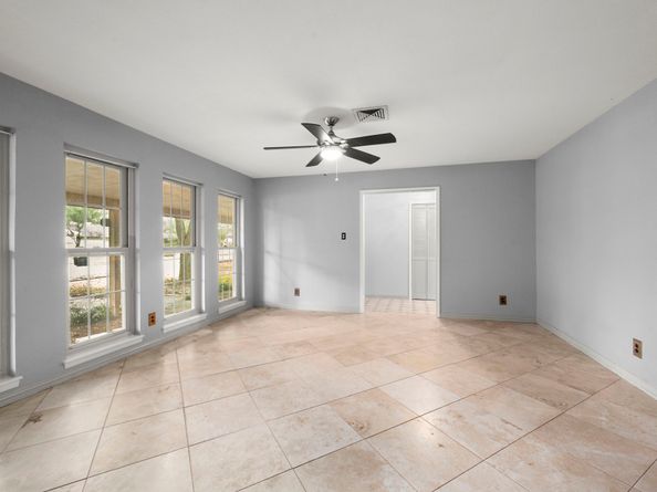 4537 Kingfisher, Houston TX 77035