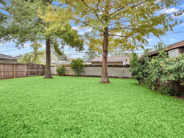 4537 Kingfisher, Houston TX 77035