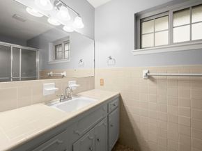 4537 Kingfisher, Houston TX 77035