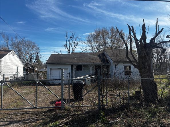 4124 Dabney Street, Houston TX 77026