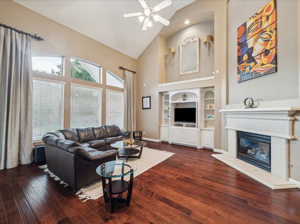 18063 Crescent Royale Way, Humble TX 77346