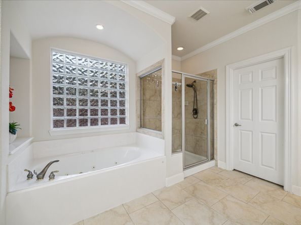 18063 Crescent Royale Way, Humble TX 77346