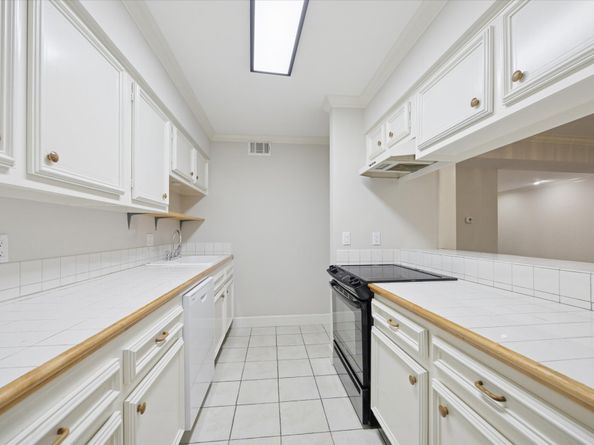 3131 Cummins Street 27, Houston TX 77027