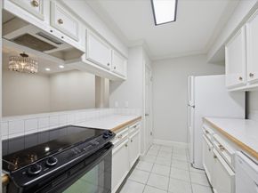 3131 Cummins Street 27, Houston TX 77027