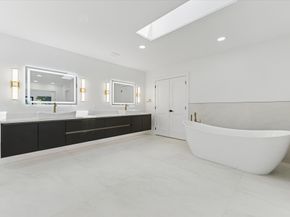 13 Tiel Way, Houston TX 77019