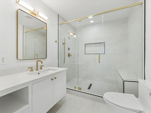 13 Tiel Way, Houston TX 77019