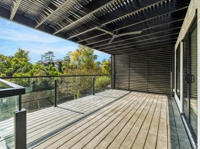 13 Tiel Way, Houston TX 77019