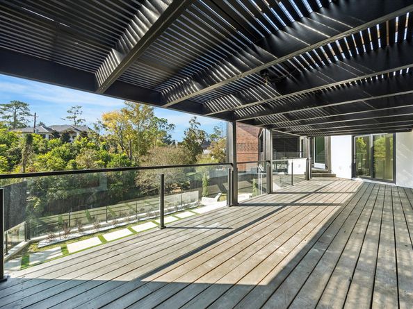 13 Tiel Way, Houston TX 77019