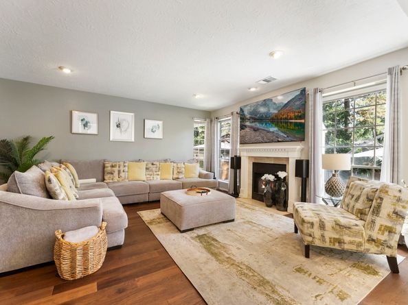 30 Spotted Deer Drive, Spring TX 77381