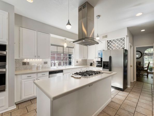 30 Spotted Deer Drive, Spring TX 77381