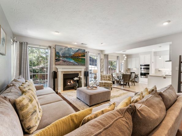 30 Spotted Deer Drive, Spring TX 77381