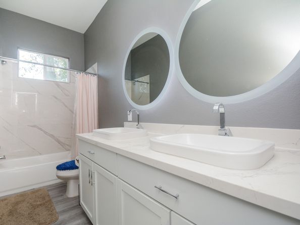 5422 Eastland Street, Houston TX 77028