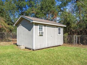 104 Anna Street, Tomball TX 77375