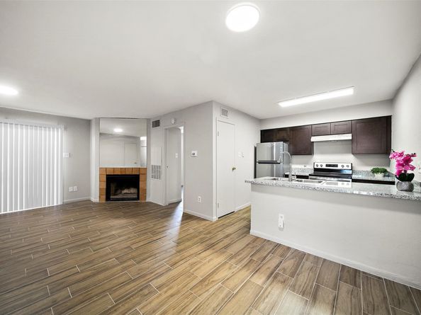 10001 Westpark Drive 75, Houston TX 77042