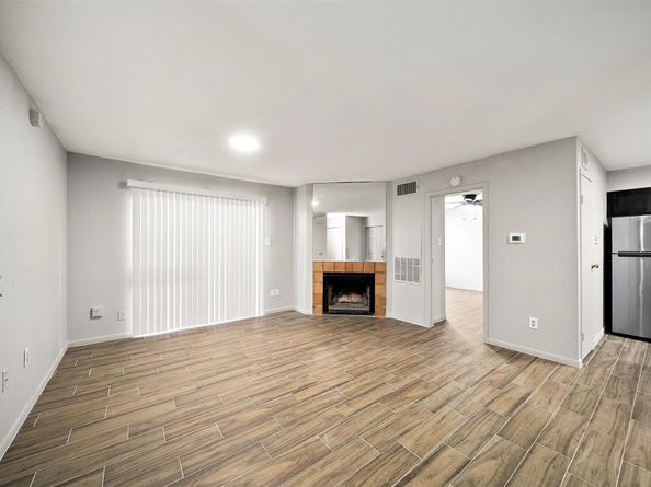 10001 Westpark Drive 75, Houston TX 77042