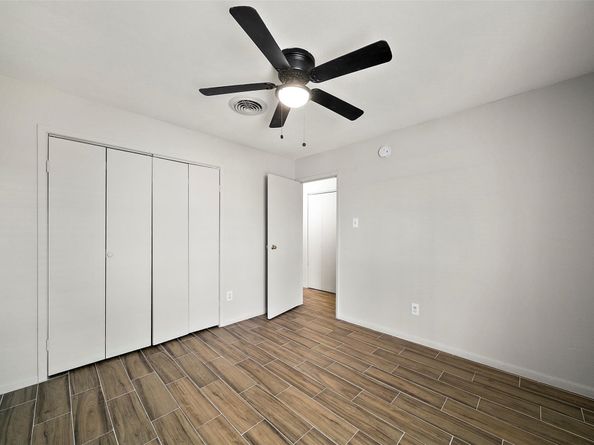 10001 Westpark Drive 75, Houston TX 77042