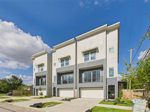 3413 Daphne Street, Houston TX 77021