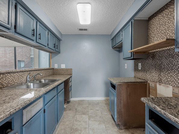 10179 Oakberry Street, Houston TX 77042