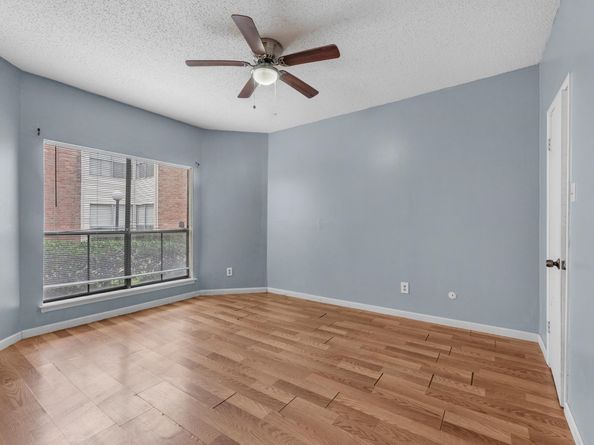 10179 Oakberry Street, Houston TX 77042