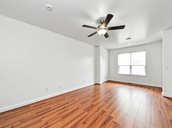 2400 Mccue Road 424, Houston TX 77056