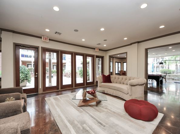 2400 Mccue Road 424, Houston TX 77056