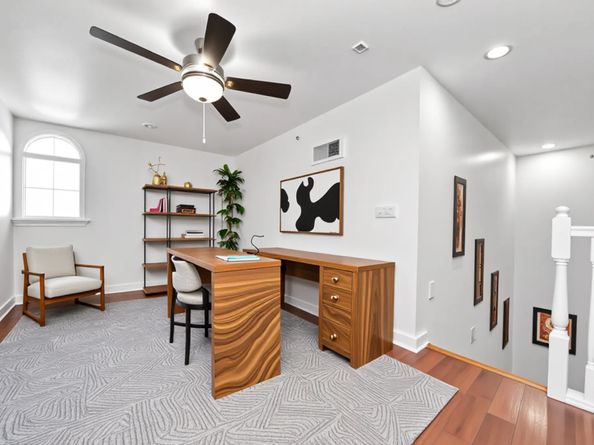 2400 Mccue Road 424, Houston TX 77056