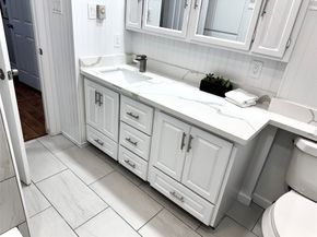 959 Festival Drive, Houston TX 77062