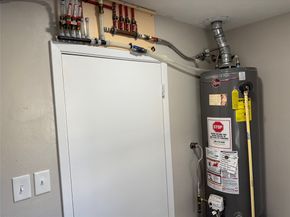 959 Festival Drive, Houston TX 77062