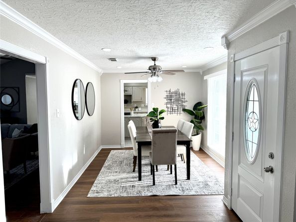 959 Festival Drive, Houston TX 77062