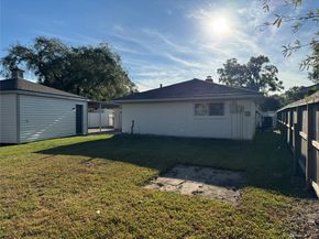 959 Festival Drive, Houston TX 77062