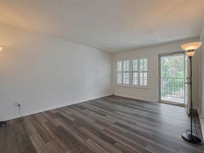 606 Marshall Street 35, Houston TX 77006