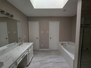 50 Evanston Street 5, Houston TX 77015