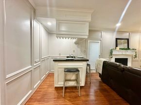 2514 Nantucket Drive C, Houston TX 77057