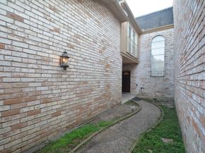 425 E Fair Harbor Lane, Houston TX 77079