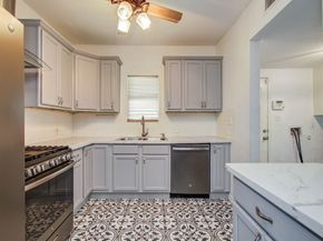 6701 Avenue E, Houston TX 77011