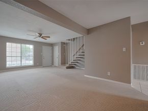 6111 Beverly Hill Street 29, Houston TX 77057