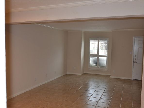 6111 Beverly Hill Street 43, Houston TX 77057