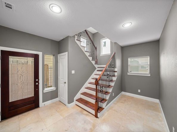 2306 Beall Street, Houston TX 77008