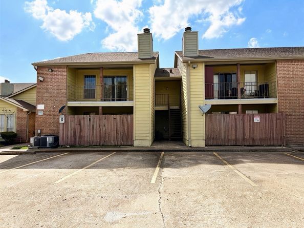 9350 Country Creek Drive 47, Houston TX 77036