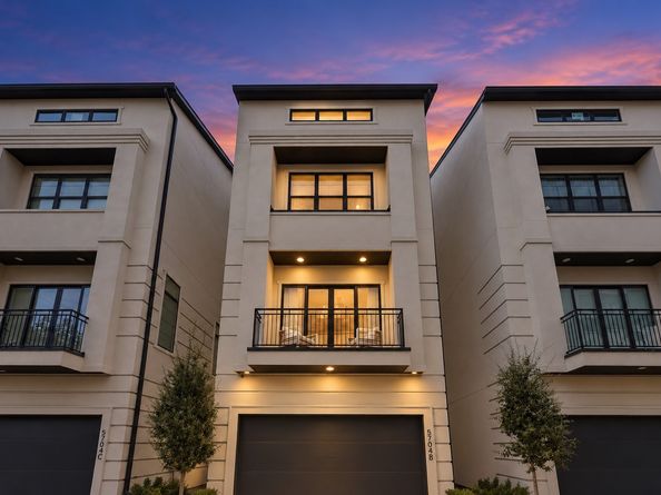 5704 Fairdale Lane B, Houston TX 77057