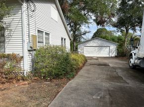 1402 East Avenue, Katy TX 77493