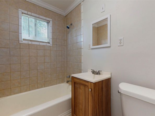 130 Zoe Street, Houston TX 77020