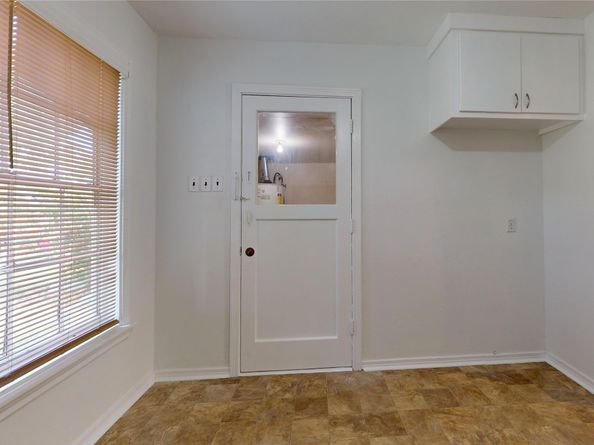 130 Zoe Street, Houston TX 77020