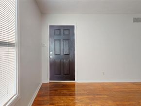 130 Zoe Street, Houston TX 77020