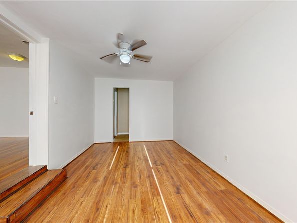 130 Zoe Street, Houston TX 77020