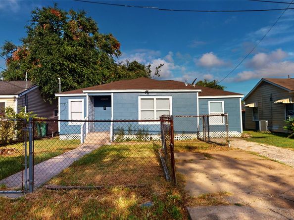 130 Zoe Street, Houston TX 77020